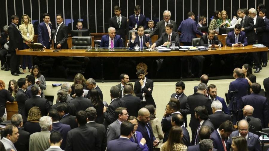 Câmara aprova em segundo turno texto-base da reforma da Previdência